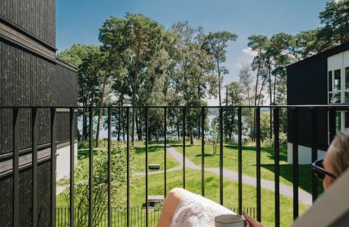 Bad Saarow Apartment | TheChipp - Designapartment mit Seeblick, Pool, Sauna & Kamin