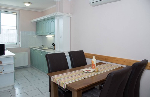 Heviz Apartment | Thermal bath Heviz Hungary Apartment year-round air conditioning elevator own parking