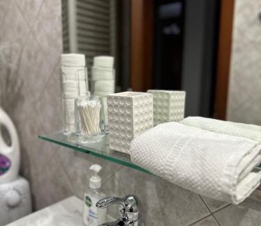 Neapoli-Sykies Apartment | Thessaloniki, four seasons house