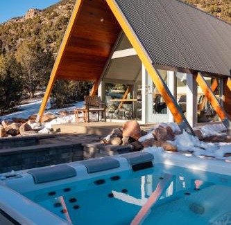 Whitewater Villa | Thimble Rock Point