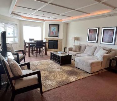 Traverse City House | Third Floor Suite with lots of amenties