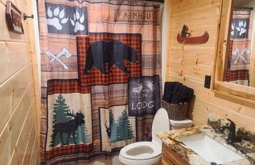 De Queen House | Third Times The Charm