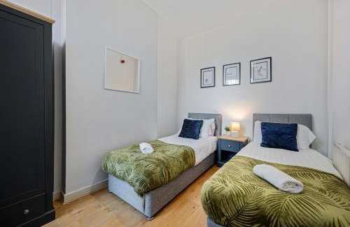 Everton House | Thirlmere House - Air Host & Stay - 5 Bedrooms
