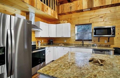 Townsend Cabin | This Amazing home has lots to offer! wonderful hot-tub , pool table & seclusion