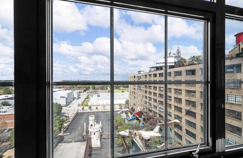 Downtown West Apartment | This apartment is a 2 bedroom(s), 1 bathrooms, located in St. Louis, MO.