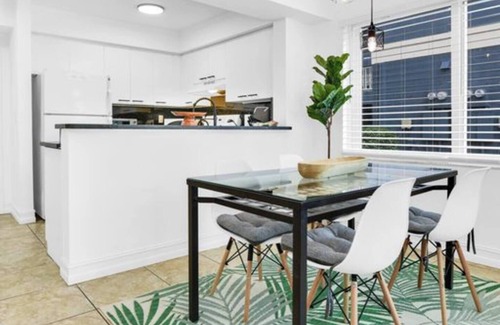 Mission Bay Apartment | This apartment is a 2 bedroom(s), 2 bathrooms, located in Boca Raton, FL.