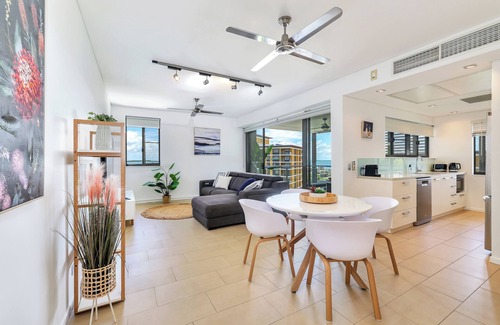 Warf Precinct Apartment | This apartment is a 2 bedroom(s), 2 bathrooms, located in Darwin City, NT.
