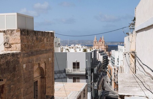 Ta' Pennellu Apartment | This apartment is a 2 bedroom(s), 1 bathrooms, located in Il-Mellieħa, null.