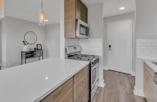 Germantown Apartment | This apartment is a 2 bedroom(s), 1 bathrooms, located in Philadelphia, PA.