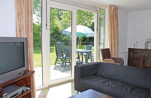 Stevensweert House | This comfortable villa is located in the villa park Porta Isola.