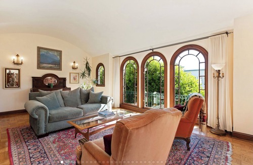 Noe Valley Condo | This condominium is a 2 bedroom(s), 2 bathrooms, located in San Francisco, CA.