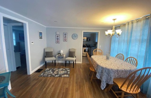 Dennis Port Cottage | This cottage is a 2 bedroom(s), 1 bathrooms, located in DENNIS PORT, MA.