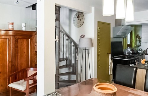 Le Pontet House | This family-friendly house with pool welcomes you to a fanatical location in Avignon.