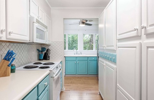 Duck House | This Home Has It All! Location, Amenities, & More!