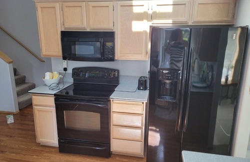 Bonney Lake House | This home is waiting for your arrival, on a quiet culdesac.
