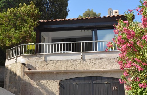 Cavaliere House | This house bay is only a few meters away. See for yourself !
