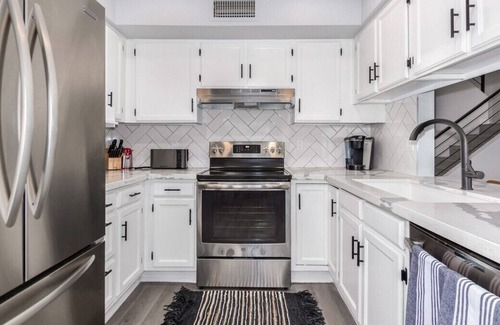 Scottsdale House | This house is a 3 bedroom(s), 2.5 bathrooms, located in Scottsdale, AZ.