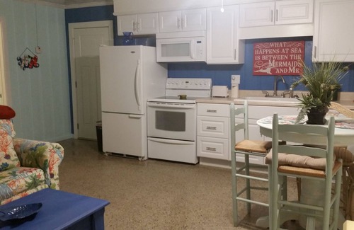 Kiska Beach Cottage | This Is A Beautiful duplex, Owned By Two Southern Chicks on the West End.