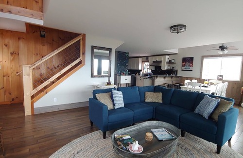Brevard House | This is the one! Just WOW. AMAZING Mountain/Lake Views HotTub FirePit