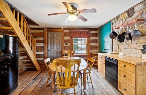 Davis House | This one is so special. You have to see it to believe it.