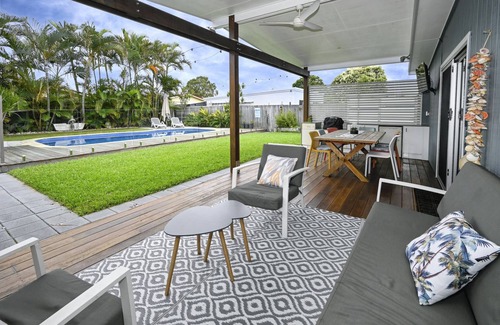 Golden Beach House | This property is the ultimate coastal retreat for those seeking a holiday escape