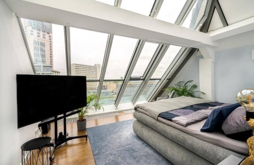 West Berlin Centre Apartment | This property is for training purposes only and not for rental