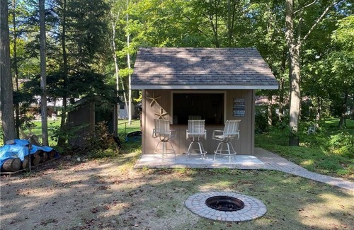 Point Clark House | This property is in pause until Dec 31, 2025