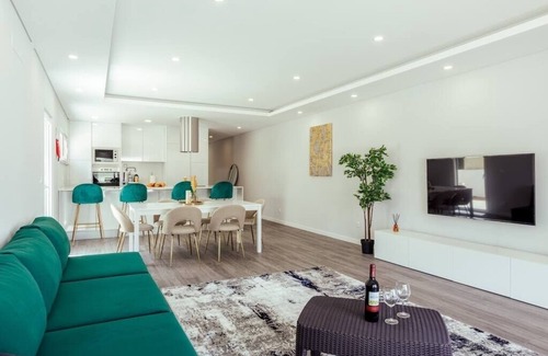 Seixal House | This property is a self-check-in property, you will be required to fill.