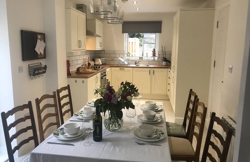 Whitchurch Cottage | This property is set perfectly as a base to get out and explore this stunning region.