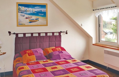Plussulien House | This semi-detached house on the 1st floor is located in Brittany, making it an ideal holiday destina