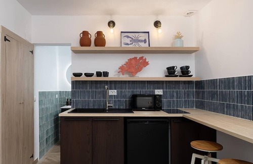 Portimao City Centre Apartment | This tiny house is a 1 bedroom(s), 1 bathrooms, located in Portimão, Faro.