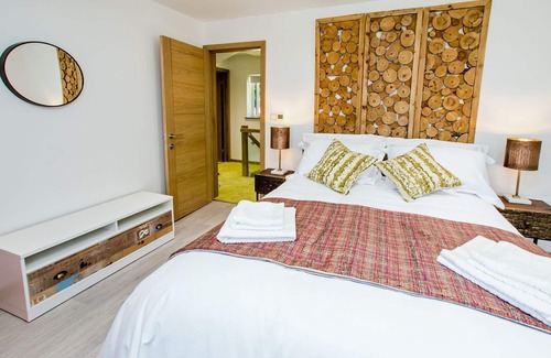 Merthyr Tydfil Cottage | This wonderful property is perfect for families looking to holiday in southern Wales.