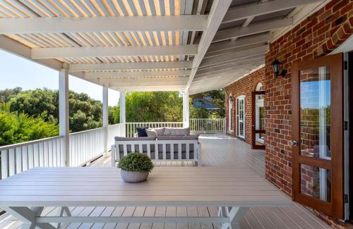 Yallingup House | Three Bears Cottage I Private Properties
