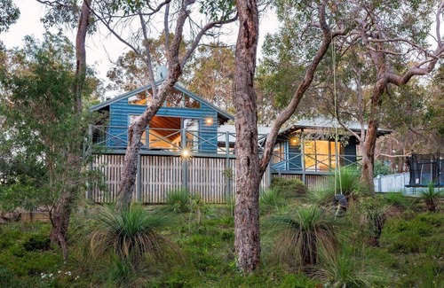 Yallingup House | Three Bears Yallingup Hideaway near Wineries