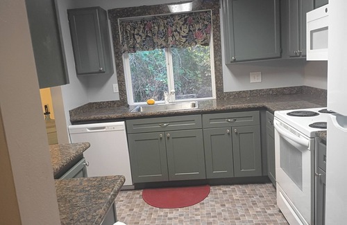 Snohomish House | Three bedroom home on 18 wooded acres, quiet retreat like setting