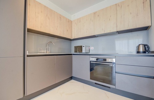 St. Andrew's Apartment | Three Bedroom Suite 6