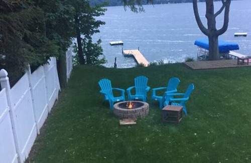 Skaneateles House | Three Birds Cottage-Level Skaneateles Lake