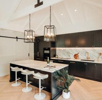 Palm Beach House | Three Cheeky Palms by TCC