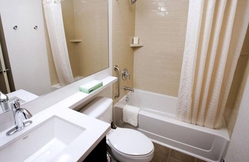 Westchase House | Three Comfy Units, Kitchen, Near Attractions, Pool