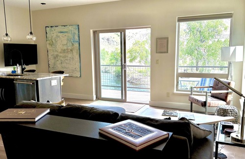 Salida Condo | THREE DECKS ON THE RIVER, Barbecue and dine right on your own part of the River!