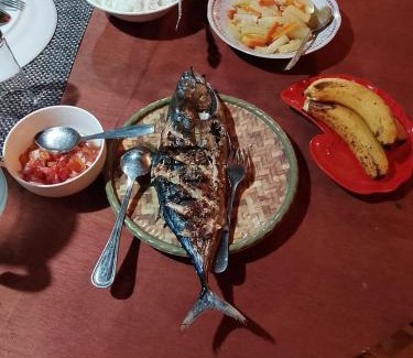 Manado City Centre House | Three Ken Homestay & Cafe