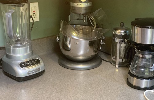 Three Oaks House | Three Oaks Creek House - Perfect - NEW HOT TUB! 3BR +king bed in screenhouse