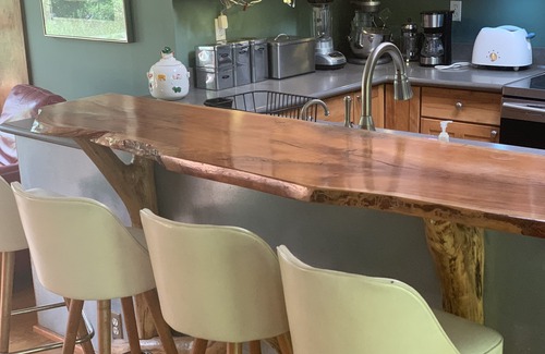 Three Oaks House | Three Oaks Creek House - Perfect - NEW HOT TUB! 3BR +king bed in screenhouse