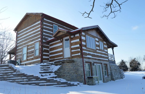 De Mossville Cabin | Three Pines Historic Log Cabin (About 20 Minutes From Ark Encounter)