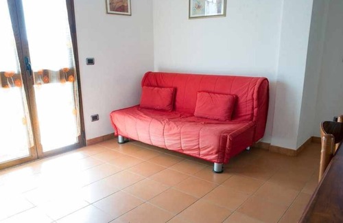 Torre di Bari Apartment | Three-room apartment with covered veranda, near the beach and in a very quiet area