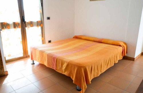 Torre di Bari Apartment | Three-room apartment with covered veranda, near the beach and in a very quiet area