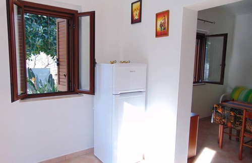 Defensola House | Three-room detached house 5 places 150 m from the sea and the beach, Vieste.
