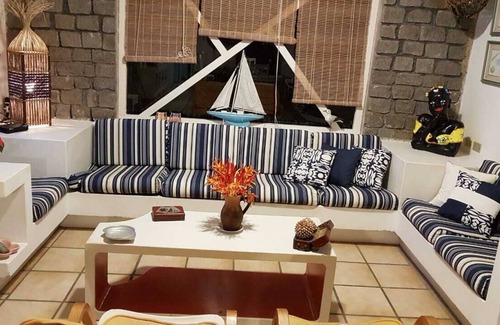 Itapoa House | Three rooms house. All rooms with A. Cond. 50 m from de beach.