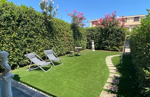 Settecamini Villa | Three-story air-conditioned villa with private garden and parking space