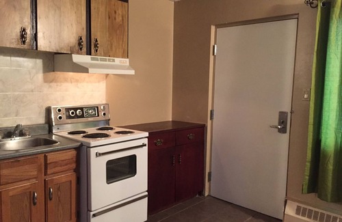 West Edmonton Hotel | Thriftlodge Edmonton